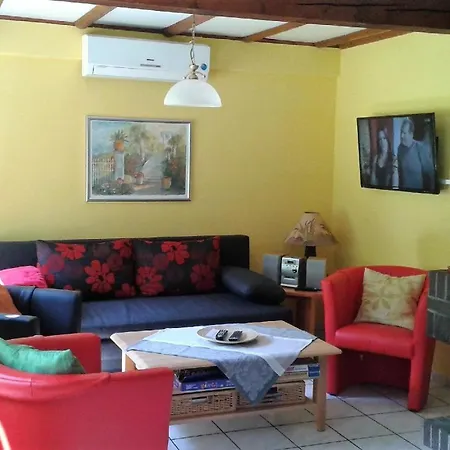Familienfreundliches Ruhiges In Silbersee Mit Offenem Kamin Holiday home Frielendorf